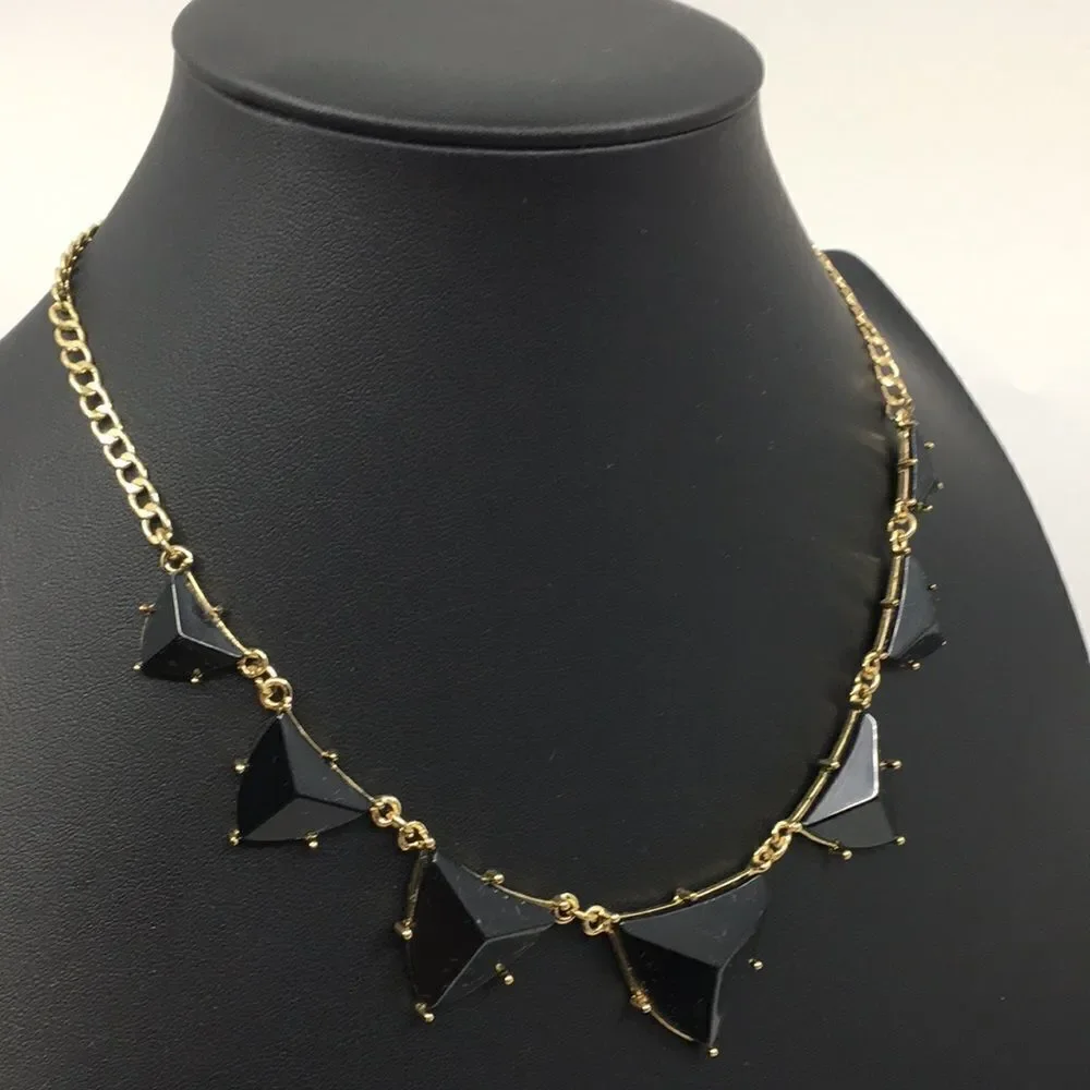 NWT Amrita Singh Bermuda statement necklace. Black and Gold Tone